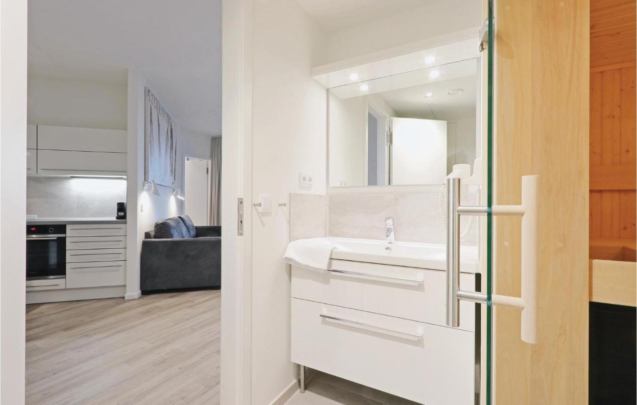 Nice Apartment In Luebeck Travemuende With Kitchen Exterior foto